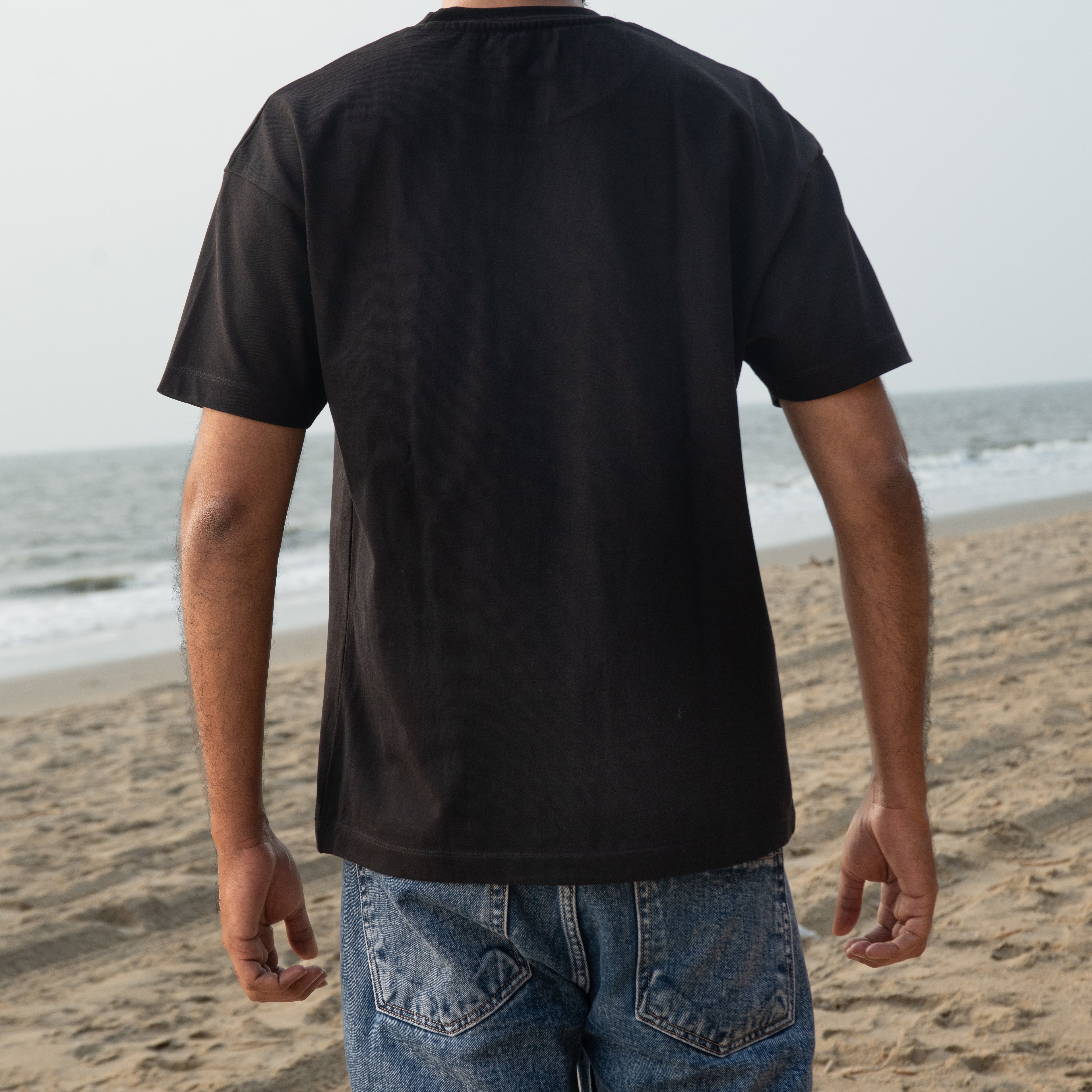 COSMIC BLACK - BLACK CREW NECK T-SHIRT